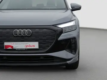 AUDI Q4 40 e-tron 511km WLTP LED AHK Panoramadach
