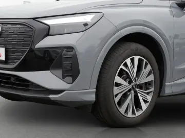 AUDI Q4 40 e-tron 511km WLTP LED AHK Panoramadach