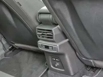 AUDI Q4 40 e-tron 511km WLTP LED AHK Panoramadach