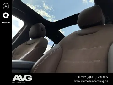 MERCEDES-BENZ AMG GLA 35 4M Pano Burm AHK Distr  360 Guard