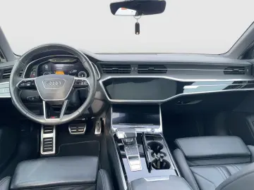 AUDI A6 Avant 55 TFSI e quattro S tronic Sport HD MLE