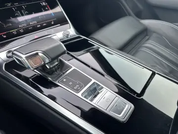 AUDI A6 Avant 55 TFSI e quattro S tronic Sport HD MLE