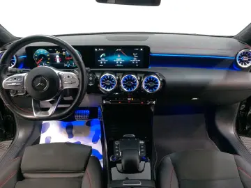 MERCEDES-BENZ CLA 200 d Shooting Brake AMG-Line LED RfK