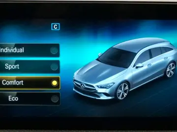 MERCEDES-BENZ CLA 200 d Shooting Brake AMG-Line LED RfK