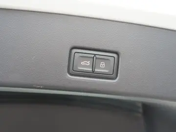 AUDI Q4 etron Sportback 50 quattro ACC MATRIX KAM DSP