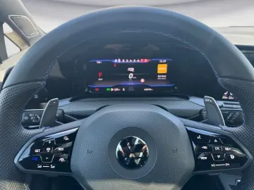 VW Golf Variant R DSG 4Motion Performance Pano Navi