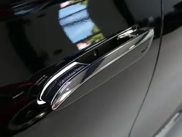 MERCEDES-BENZ S400d 4M Lang AMG Pano Digiallight Bur…