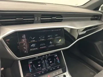 AUDI A6 Avant 50 TFSIe qu S line S tro HUD Matrix Vir