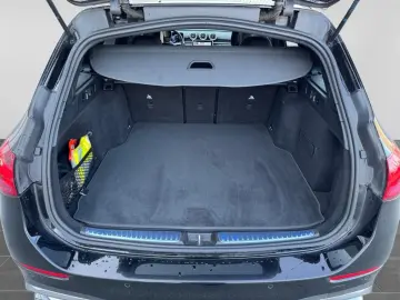 MERCEDES-BENZ C 200 T AMG LEDER MBUX SHZ 360  DISTR DAB KEYL
