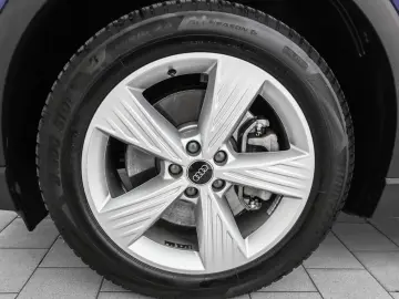 AUDI Q4 40 Navi Pano ACC Kamera