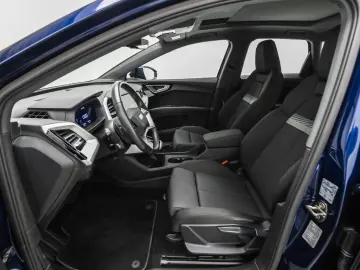 AUDI Q4 40 Navi Pano ACC Kamera