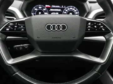 AUDI Q4 40 Navi Pano ACC Kamera