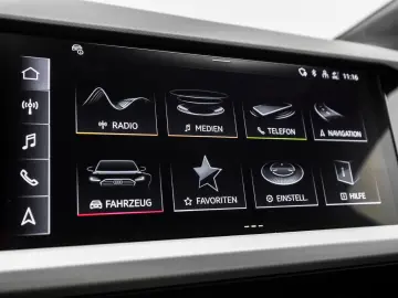 AUDI Q4 40 Navi Pano ACC Kamera