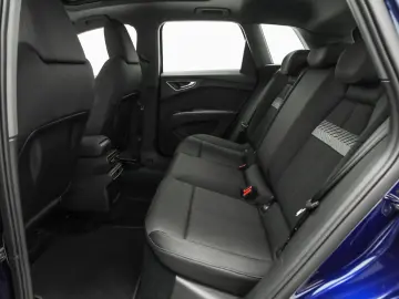 AUDI Q4 40 Navi Pano ACC Kamera
