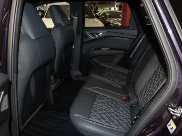 AUDI Q4 e-tron 50 quattro S line Keyless Kamera SONOS