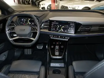 AUDI Q4 e-tron 50 quattro S line Keyless Kamera SONOS