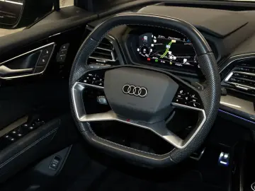 AUDI Q4 e-tron 50 quattro S line Keyless Kamera SONOS