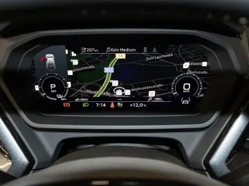 AUDI Q4 e-tron 50 quattro S line Keyless Kamera SONOS