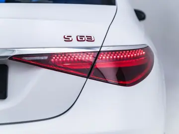 MERCEDES-BENZ Lang 4M E-Perf. Keramik TV 4D Carbon FULL