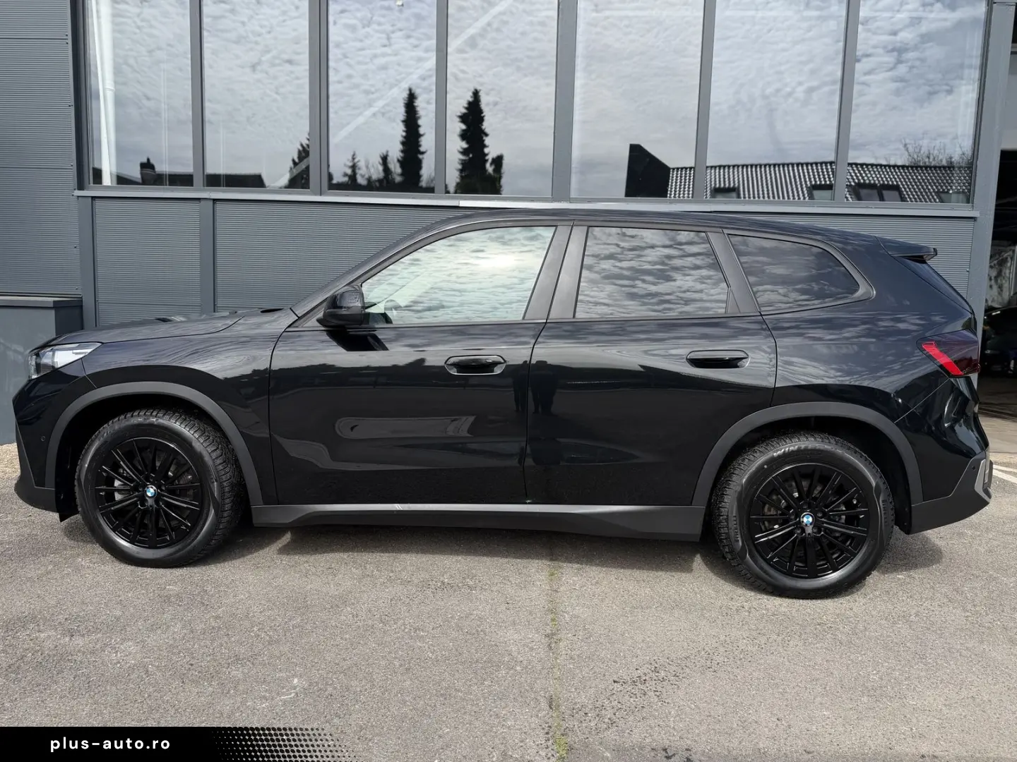 BMW iX1 xDrive30   Adaptiver LED   Keyless   CarPlay