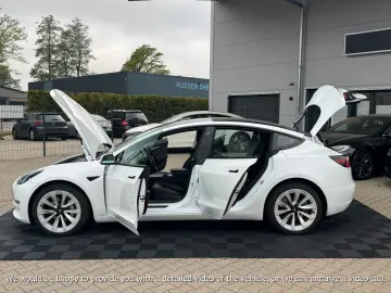 TESLA MODEL 3 LONG RANGE DUAL MOTOR   AMD RYZEN