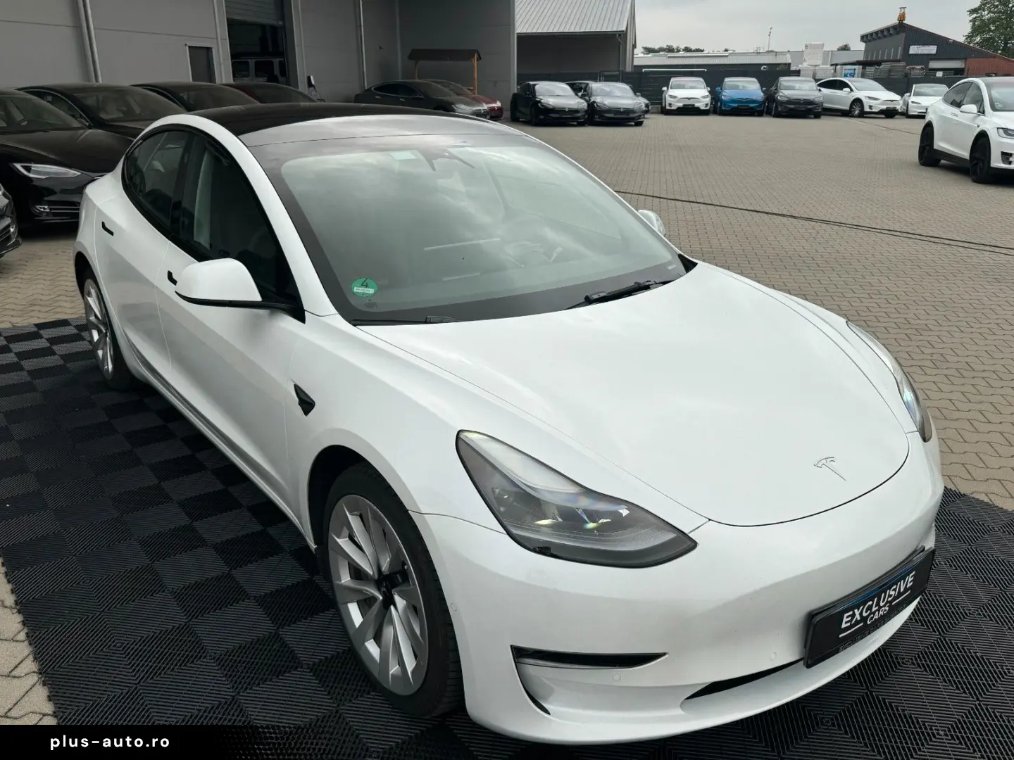 TESLA MODEL 3 LONG RANGE DUAL MOTOR   AMD RYZEN