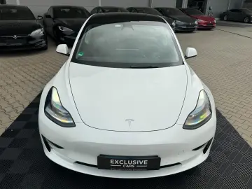 TESLA MODEL 3 LONG RANGE DUAL MOTOR   AMD RYZEN