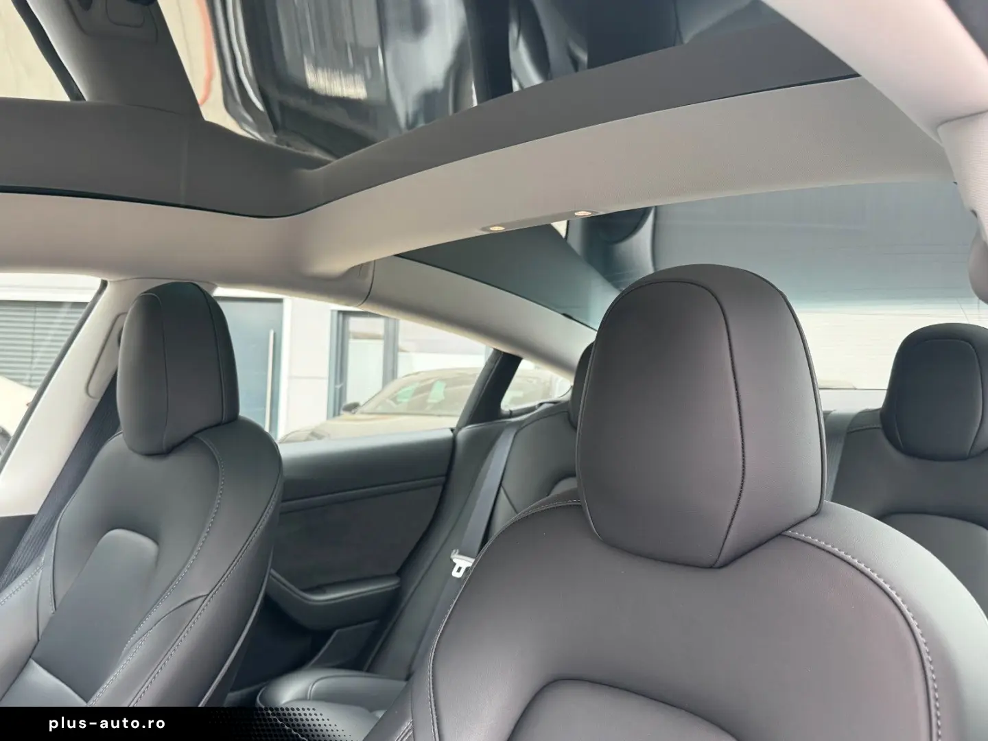 TESLA MODEL 3 LONG RANGE DUAL MOTOR   AMD RYZEN