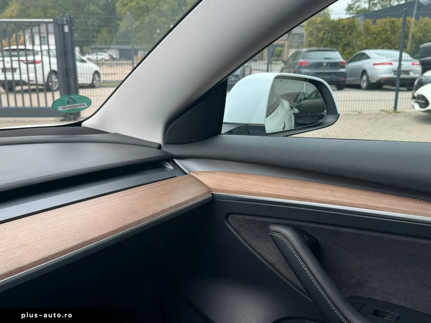 TESLA MODEL 3 LONG RANGE DUAL MOTOR   AMD RYZEN
