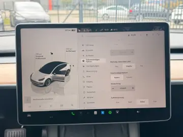 TESLA MODEL 3 LONG RANGE DUAL MOTOR   AMD RYZEN
