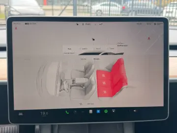 TESLA MODEL 3 LONG RANGE DUAL MOTOR   AMD RYZEN