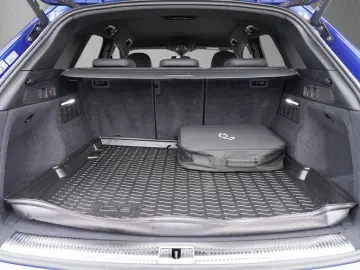 AUDI Q5 55 TFSIe S line Navi Matrix ACC AHK Kamera