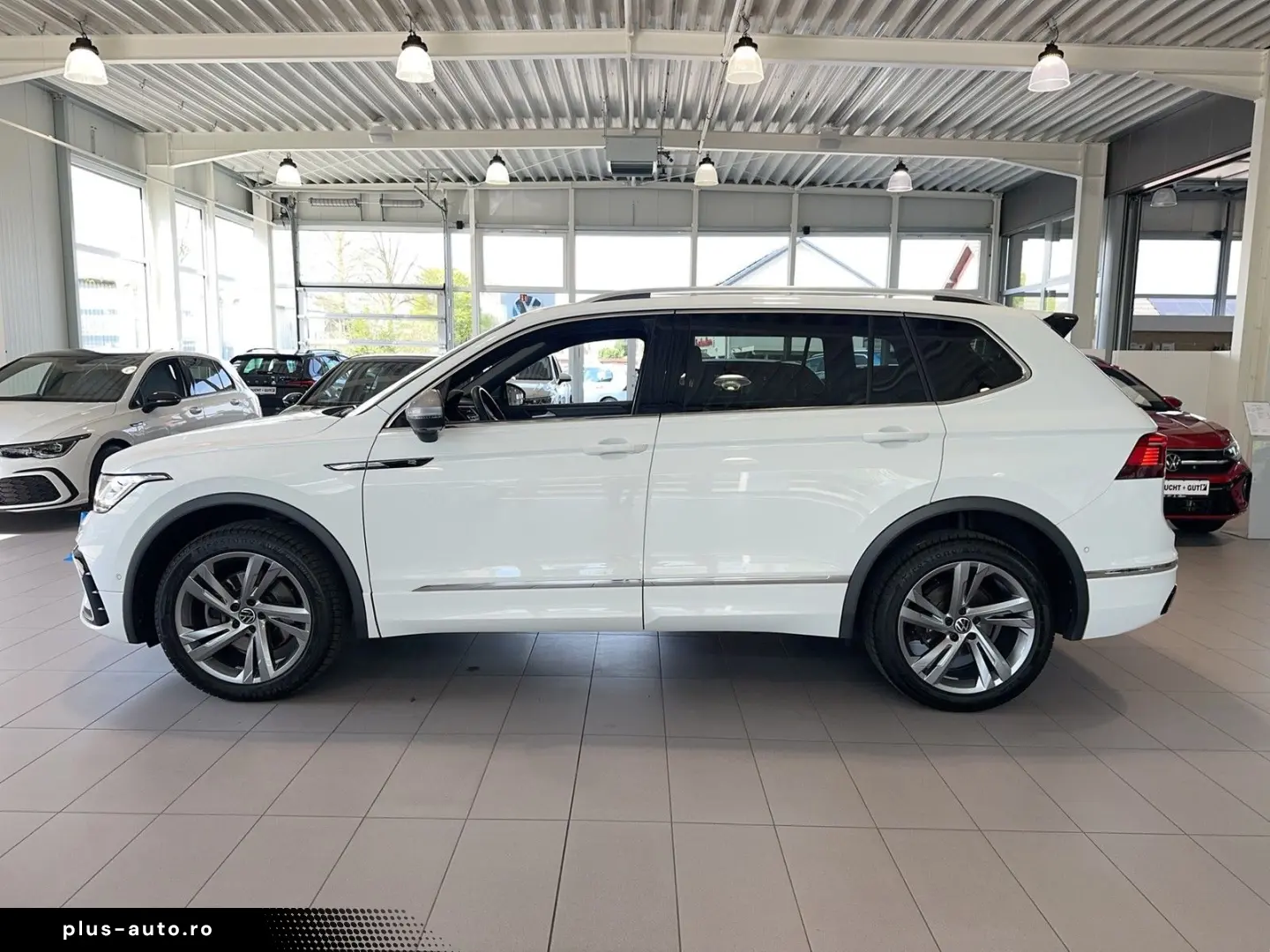 VW Tiguan Allspace 2.0 TDI R-Line 4M StaHz Pano AHK