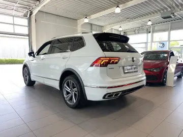 VW Tiguan Allspace 2.0 TDI R-Line 4M StaHz Pano AHK