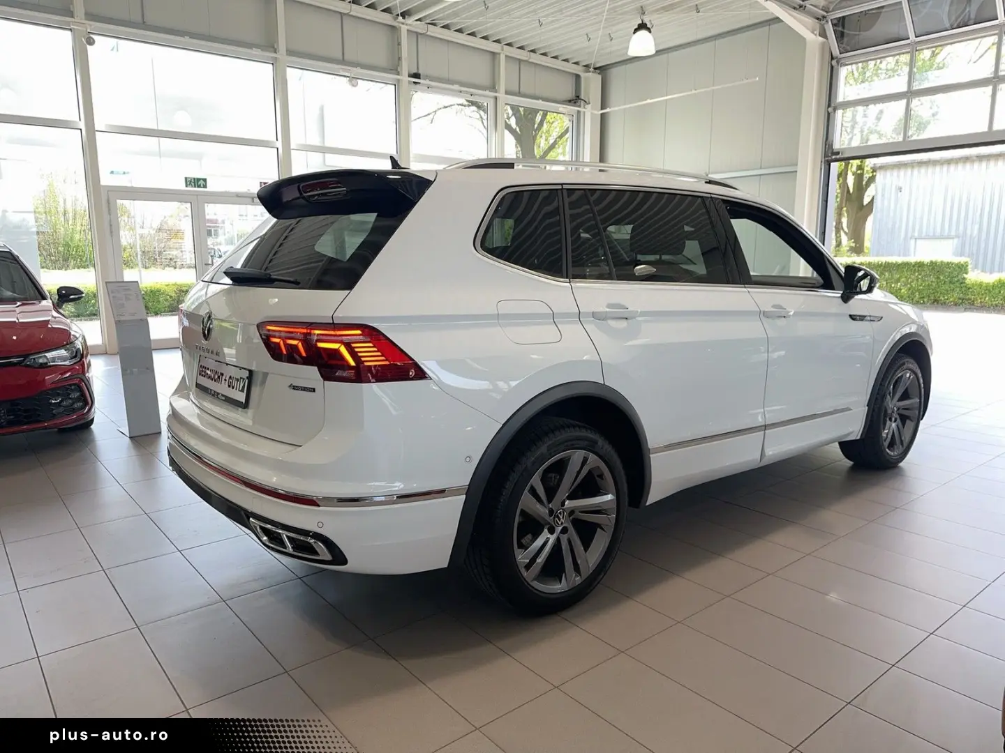 VW Tiguan Allspace 2.0 TDI R-Line 4M StaHz Pano AHK