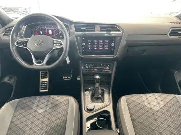 VW Tiguan Allspace 2.0 TDI R-Line 4M StaHz Pano AHK