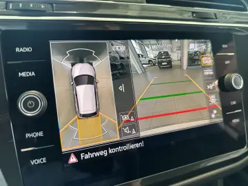 VW Tiguan Allspace 2.0 TDI R-Line 4M StaHz Pano AHK