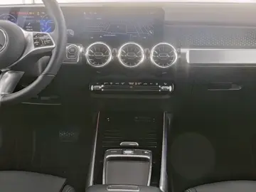 MERCEDES-BENZ EQB 250  PROGR-ADV 20 AMG WINTER KAMER…