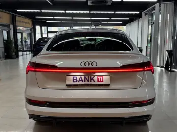AUDI E-tron Sportback 50 Quattro S-Line BLACK VIRTUAL