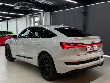 AUDI E-tron Sportback 50 Quattro S-Line BLACK VIRTUAL