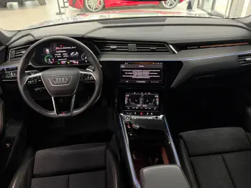 AUDI E-tron Sportback 50 Quattro S-Line BLACK VIRTUAL
