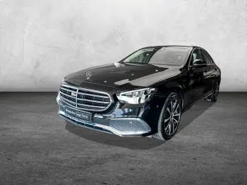 MERCEDES-BENZ E 300 e AVANTGARDE EXCLUSIVE SHD DISTR