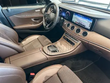 MERCEDES-BENZ E 300 e AVANTGARDE EXCLUSIVE SHD DISTR