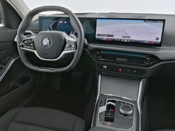 BMW 318i Head-up-Display Kamera SHZ Navi Widscreen