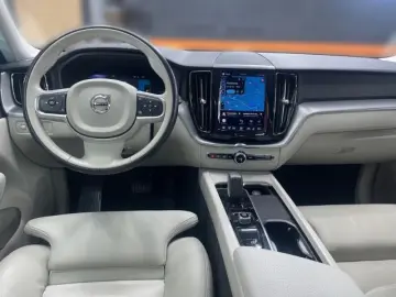 VOLVO XC60 T6 Recharge AWD Inscription Expression - Pa