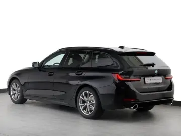 BMW 320d Touring Sportsitz Widscreen ACC RFK 17