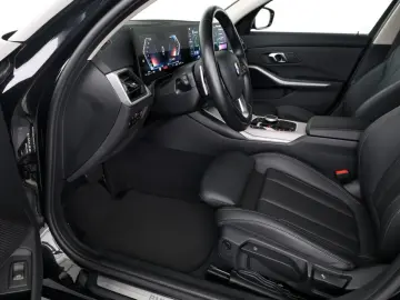BMW 320d Touring Sportsitz Widscreen ACC RFK 17