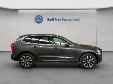 VOLVO XC60 B5 AWD Vollleder PilotAssist BLIS H&K 19&…