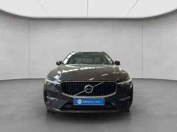 VOLVO XC60 B5 AWD Vollleder PilotAssist BLIS H&K 19&…