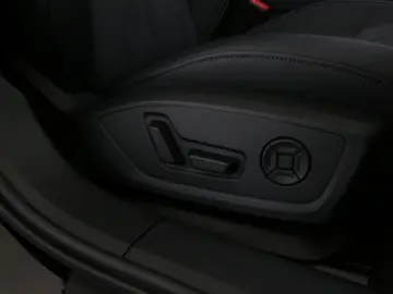 AUDI Audi S6 Avant TDI quattro tiptronic  LED Navi Ka